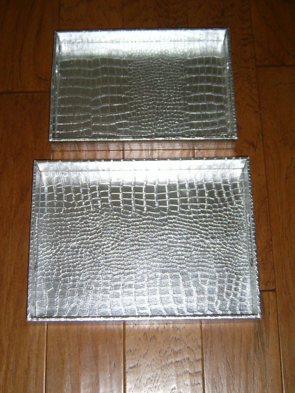 Faux Leather Crocodile Print Decorative Serving Tray Set